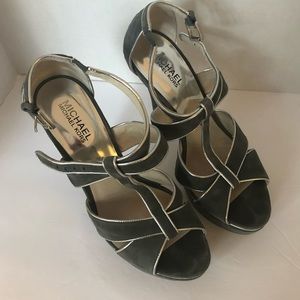 🔥EUC Michael Kors heels
